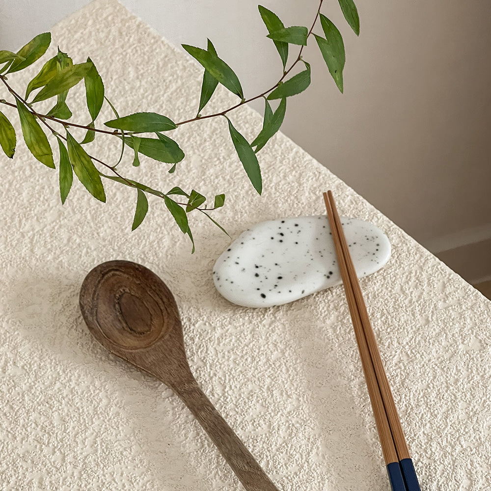Epok Spoon and Chopstick Rest