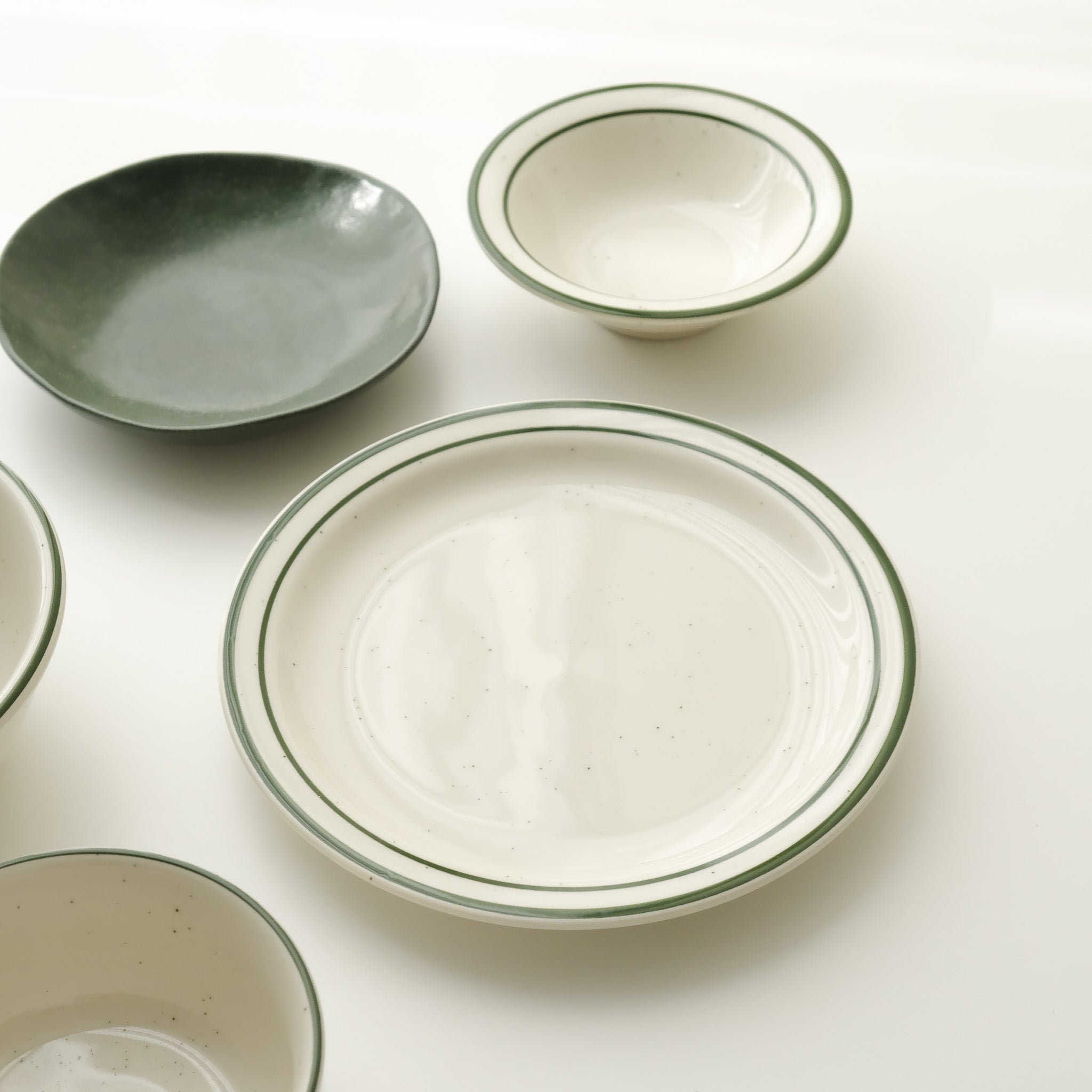 TUXTON Emerald Plate