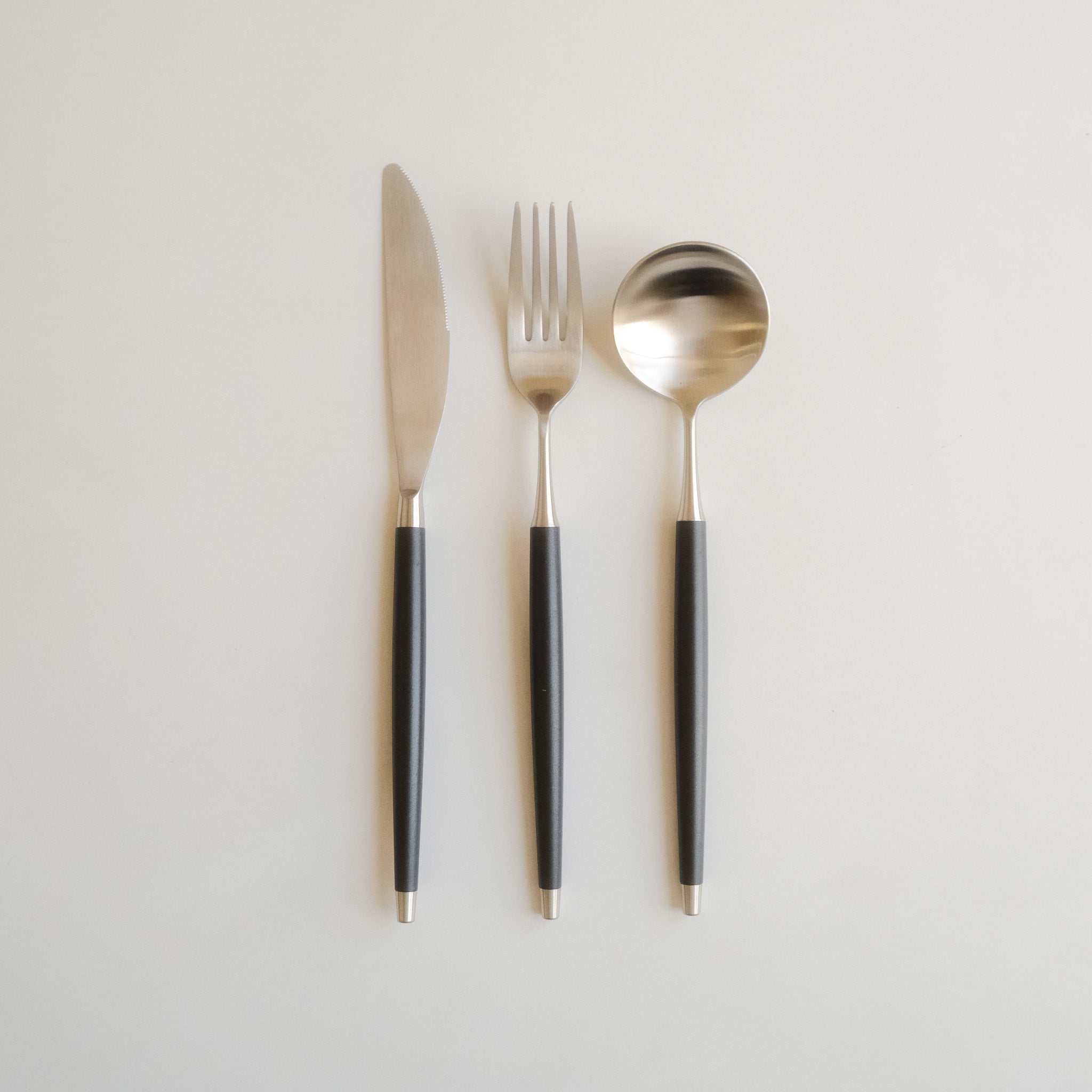 Dustin Dinner Set