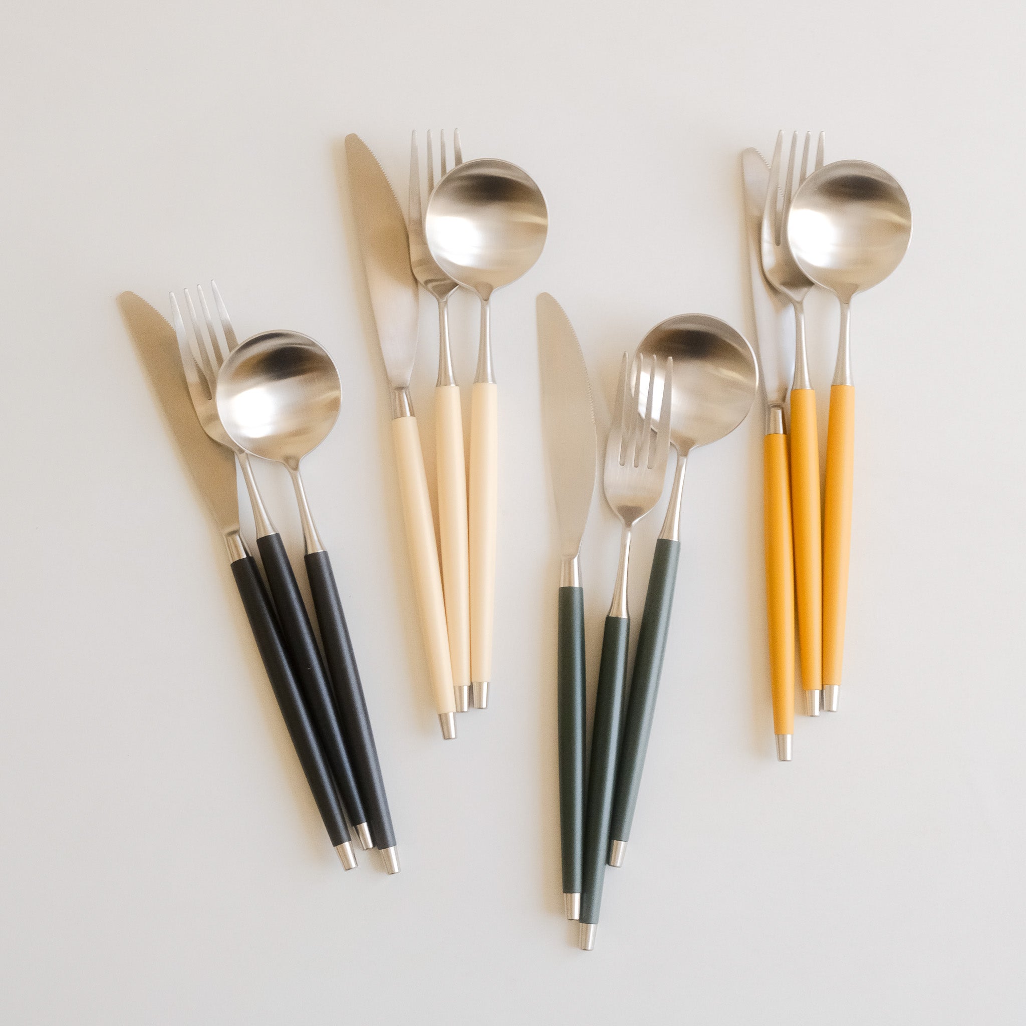 Dustin Dinner Set