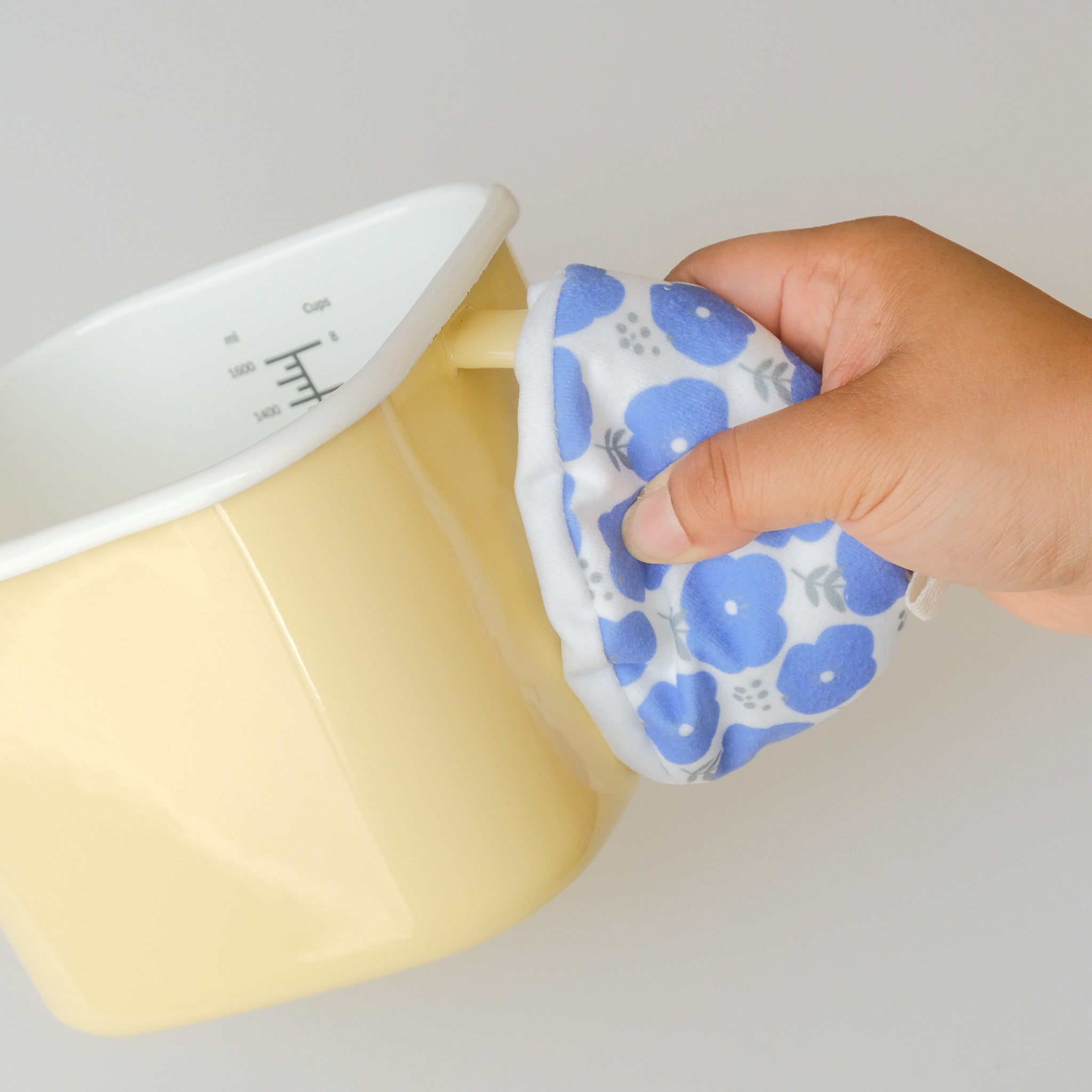 Cone Kitchen Mitt