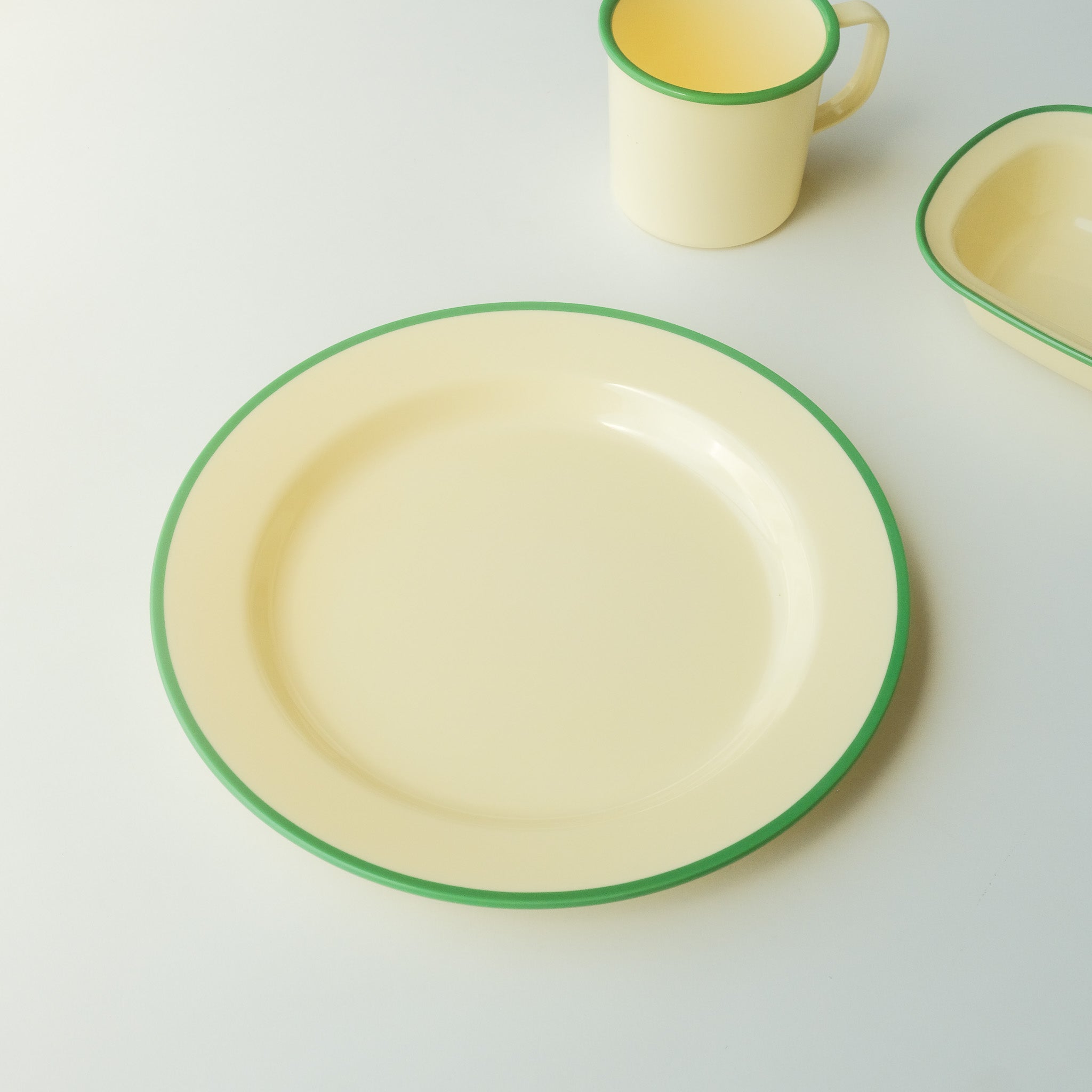 Awaken Melamine Avocado Rim - Plate