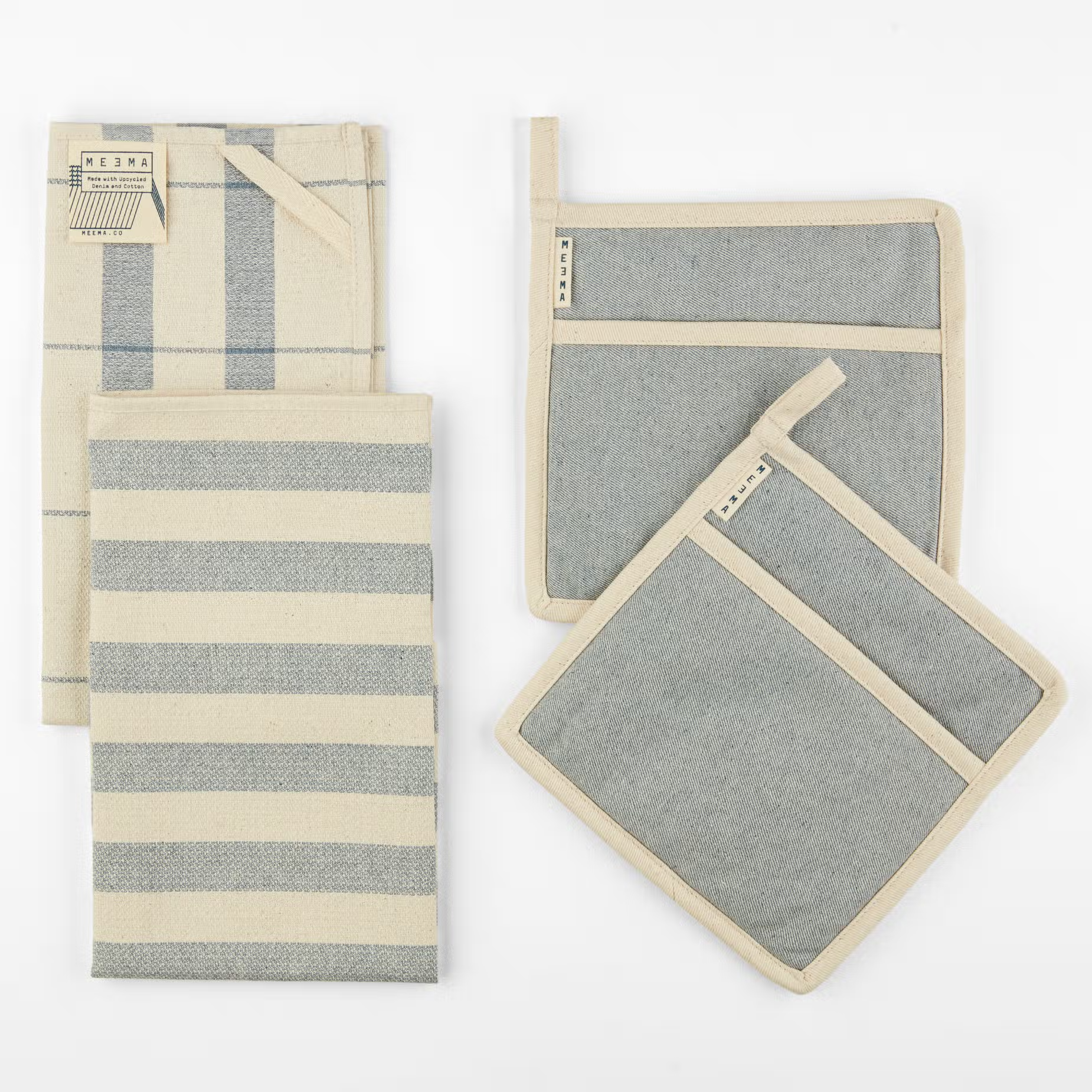 Kitchen Towels and Pot Holder Set (4 pieces)
