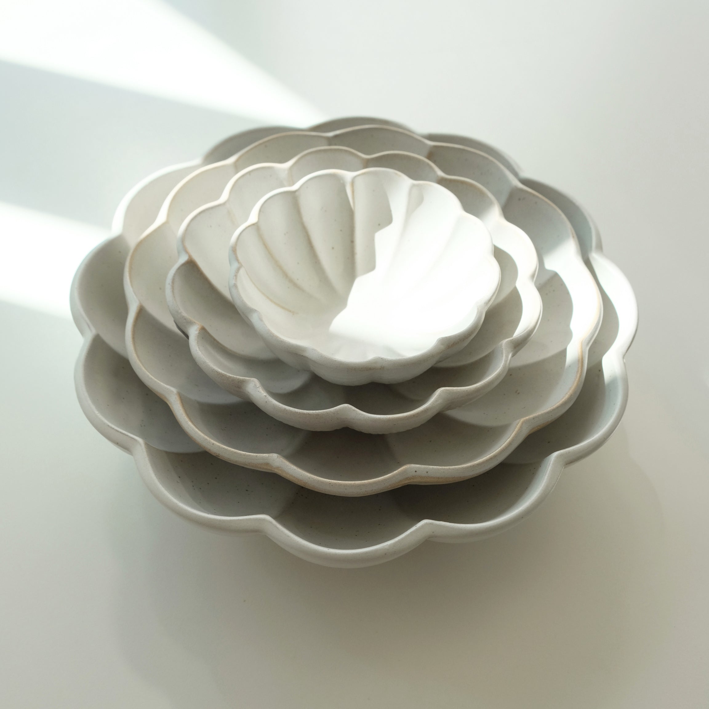 Shinogi Flower Deep Bowl