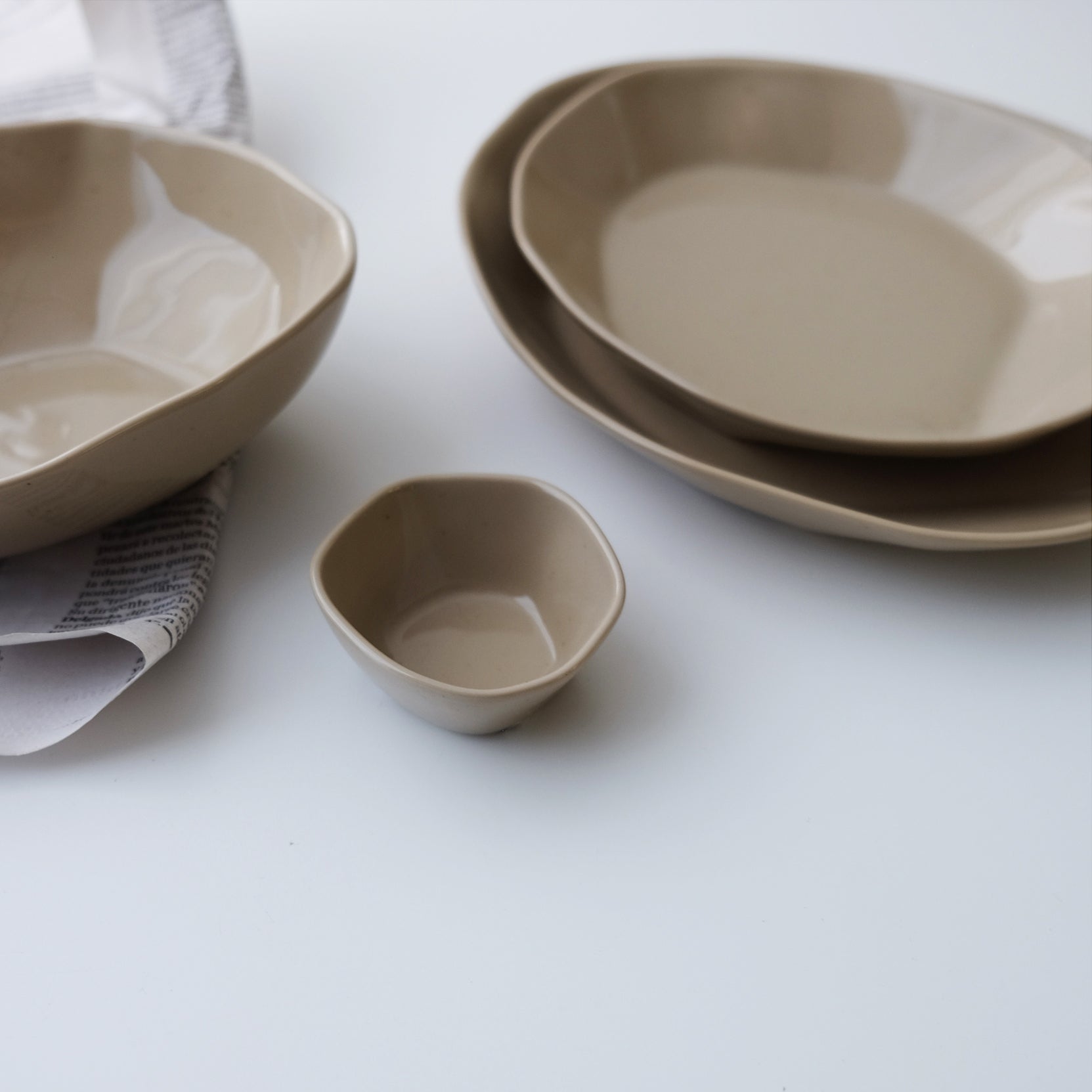 Epok Series / Glossy Line - Taupe