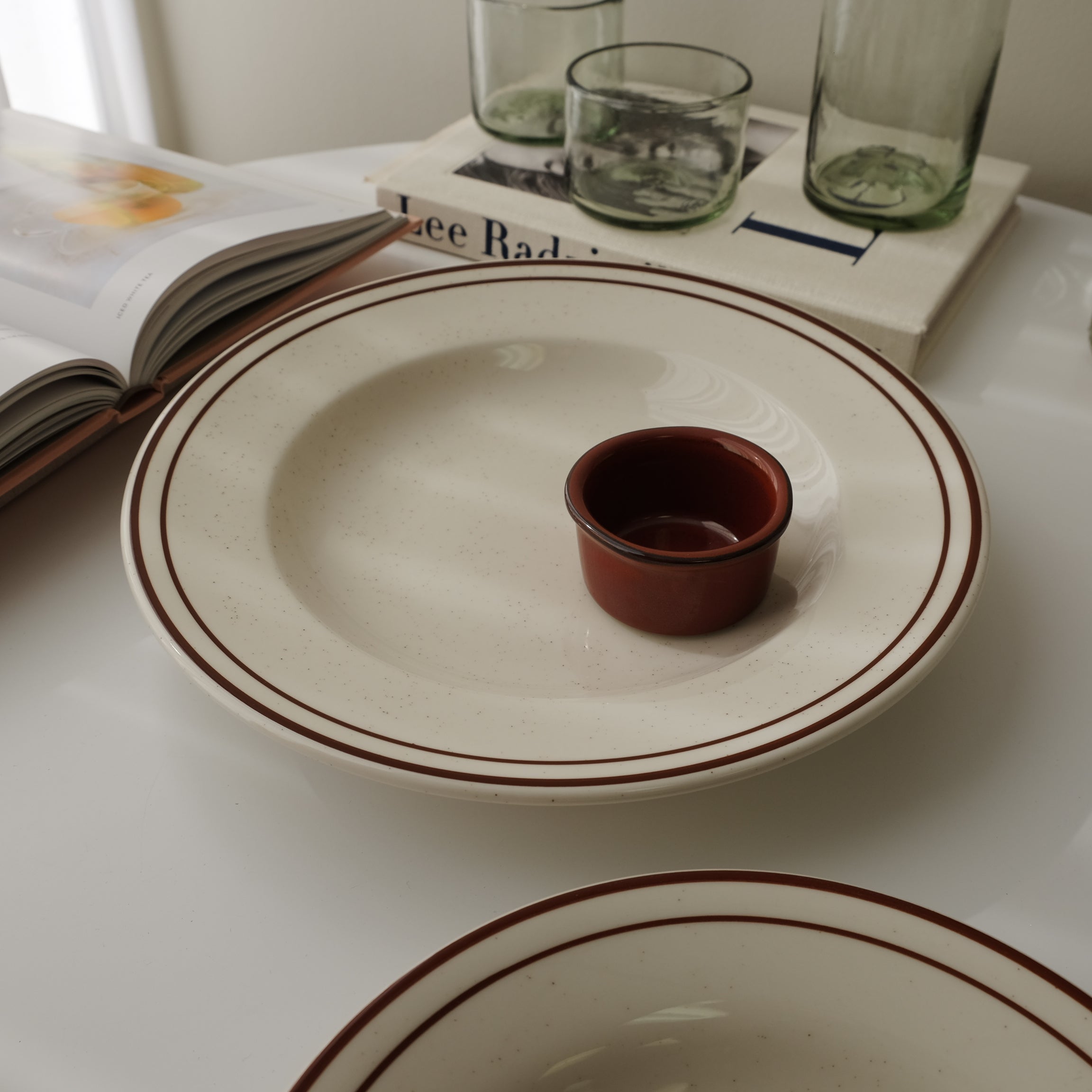 TUXTON Bahama Deep Dish