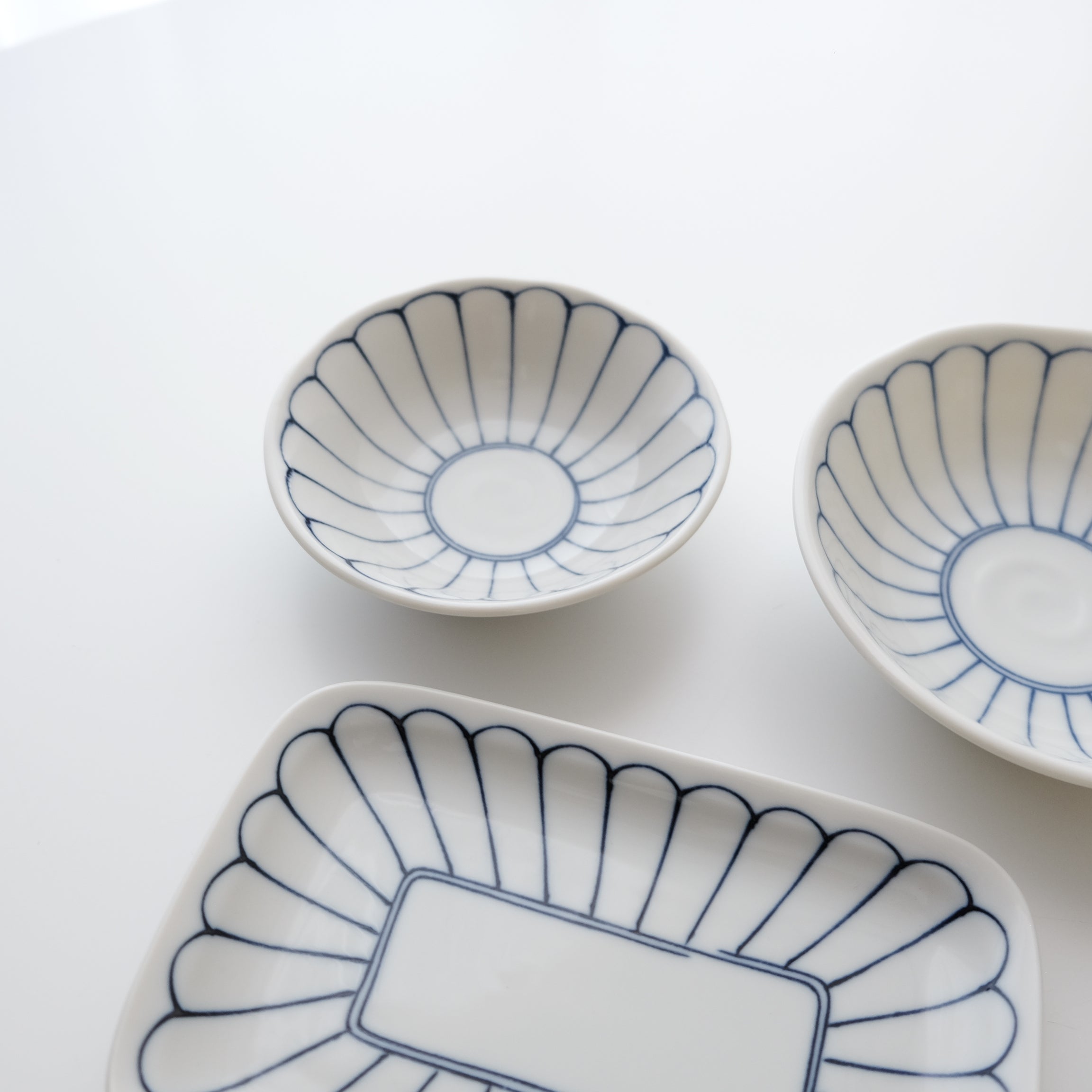 Lotus Deep Dish (3 sizes)