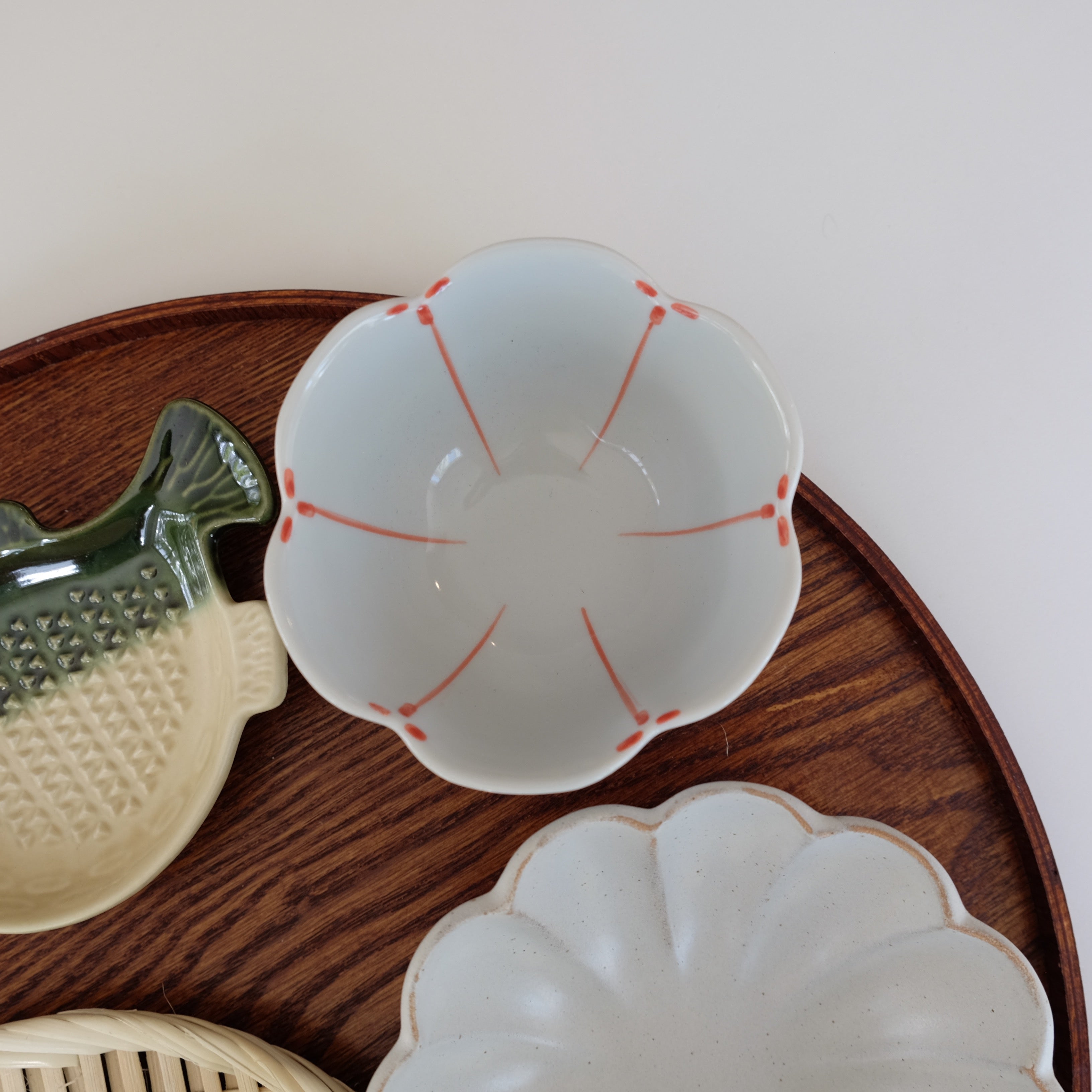 Tulip Dish (2 Colors)