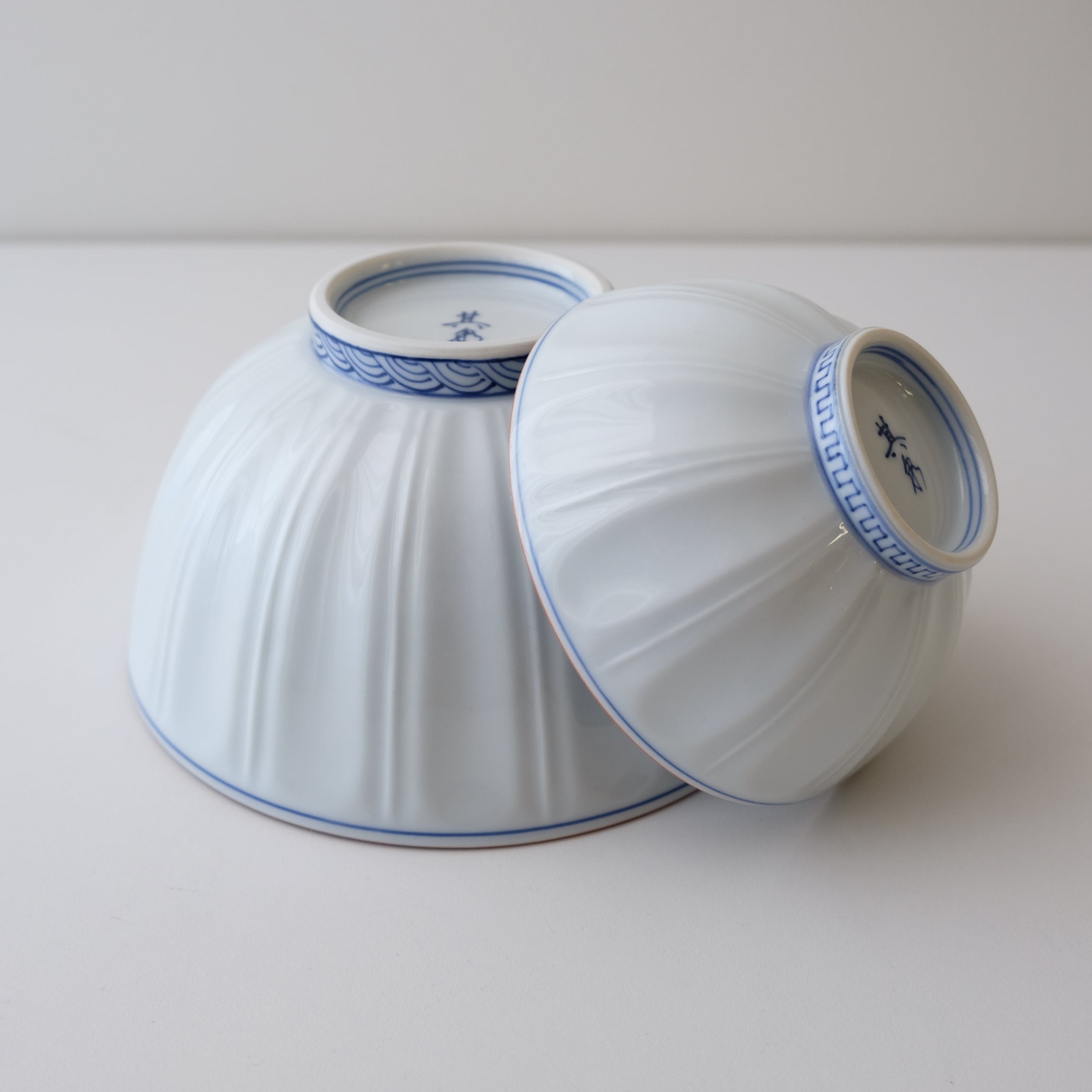 Shobido Honten - Chrysanthemum Bowl (2 sizes)