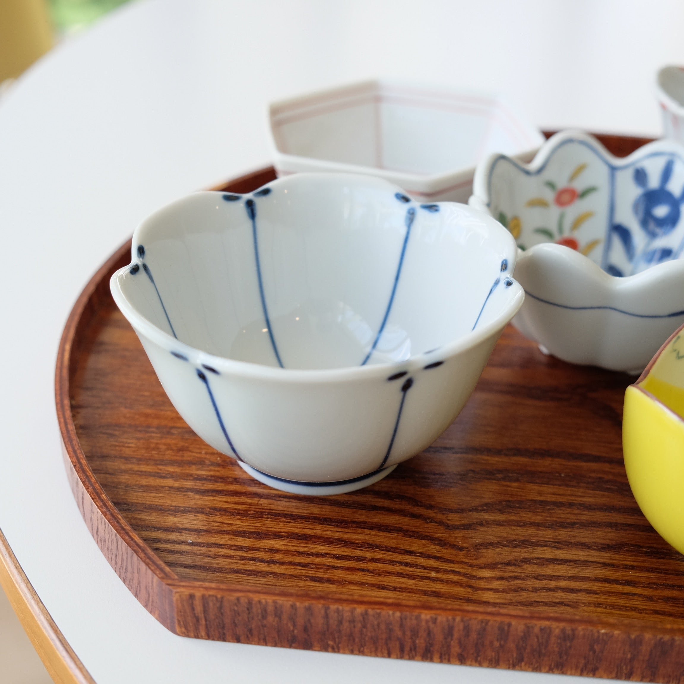 Tulip Dish (2 Colors)