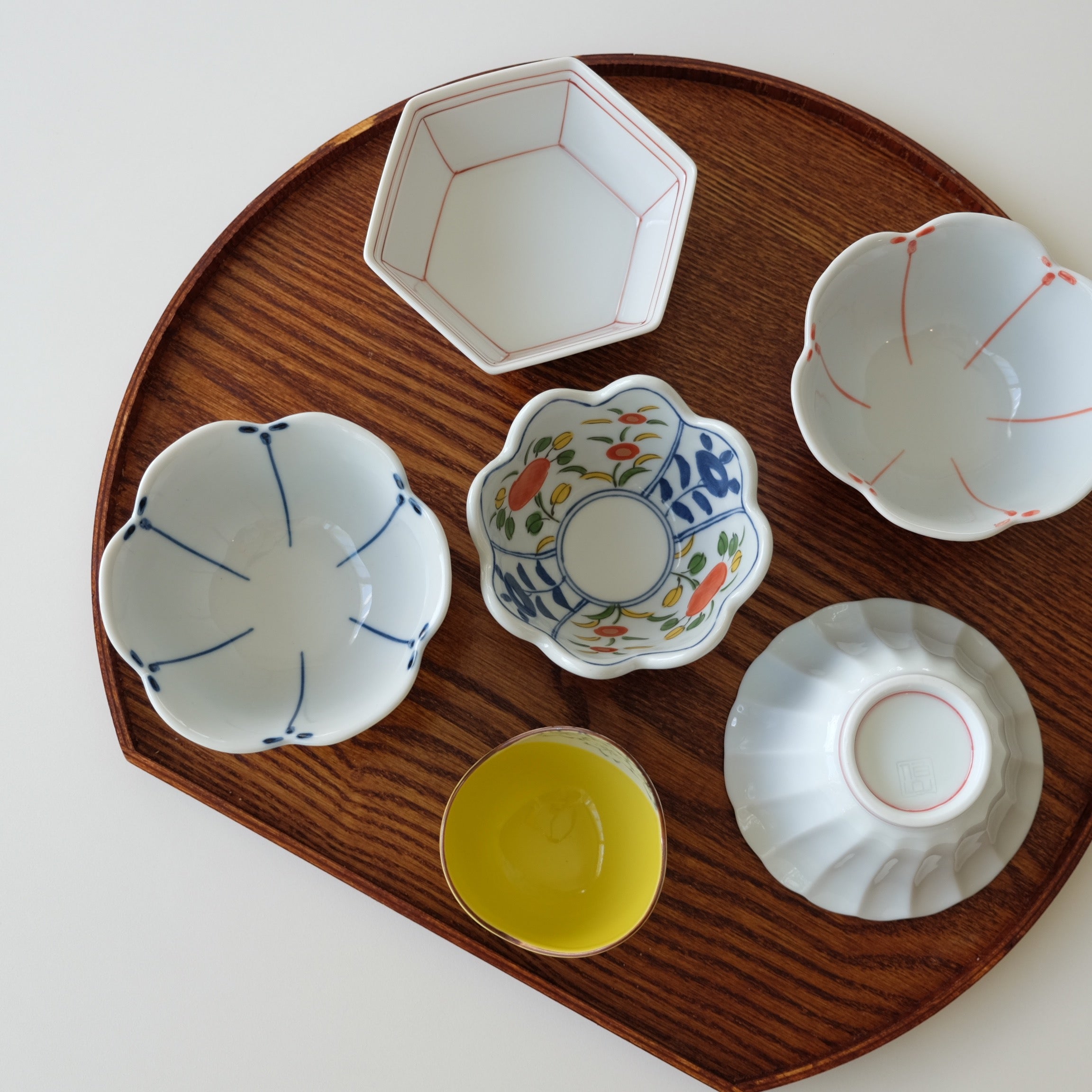 Tulip Dish (2 Colors)