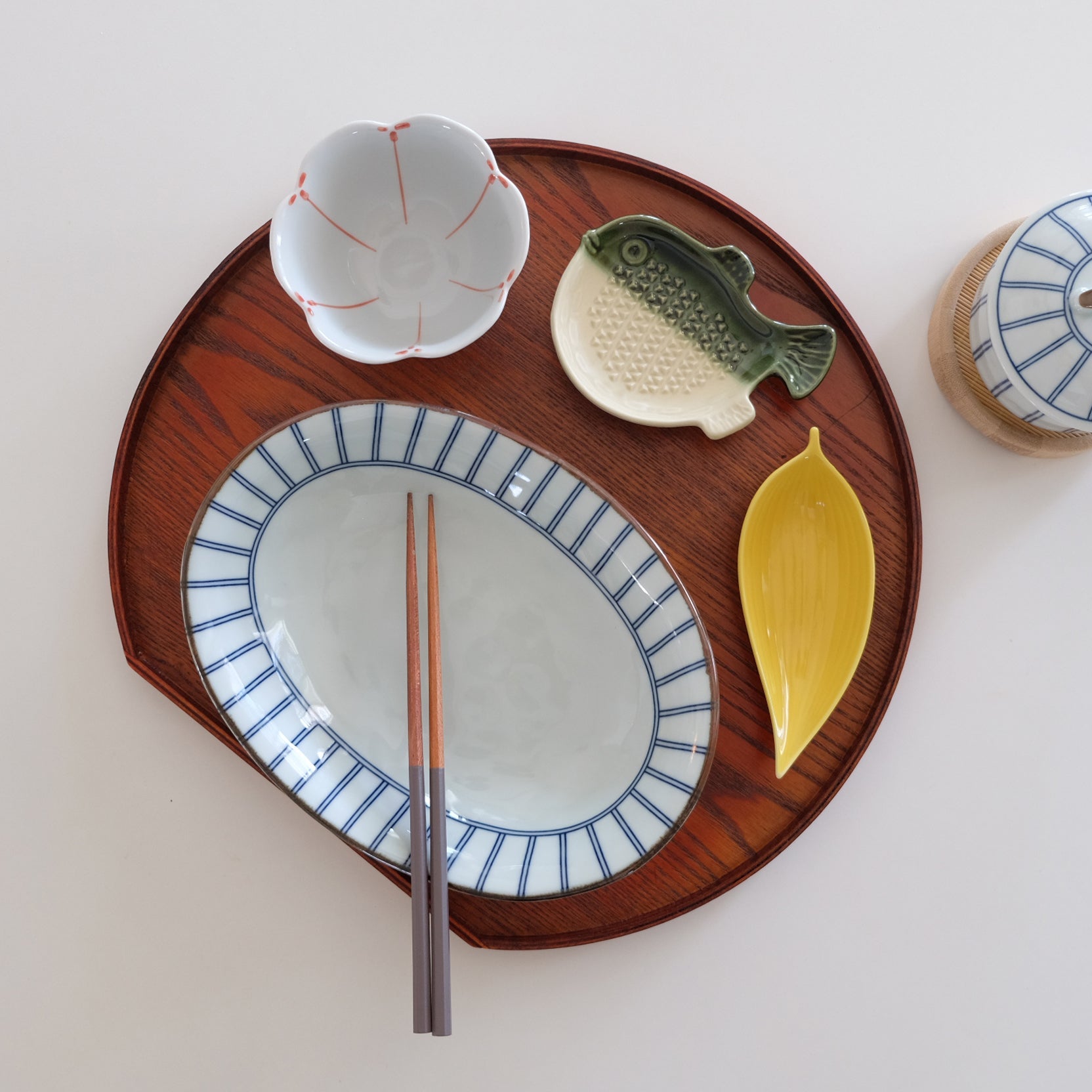 Half Moon Lacquered Wood Tray - Dark Brown