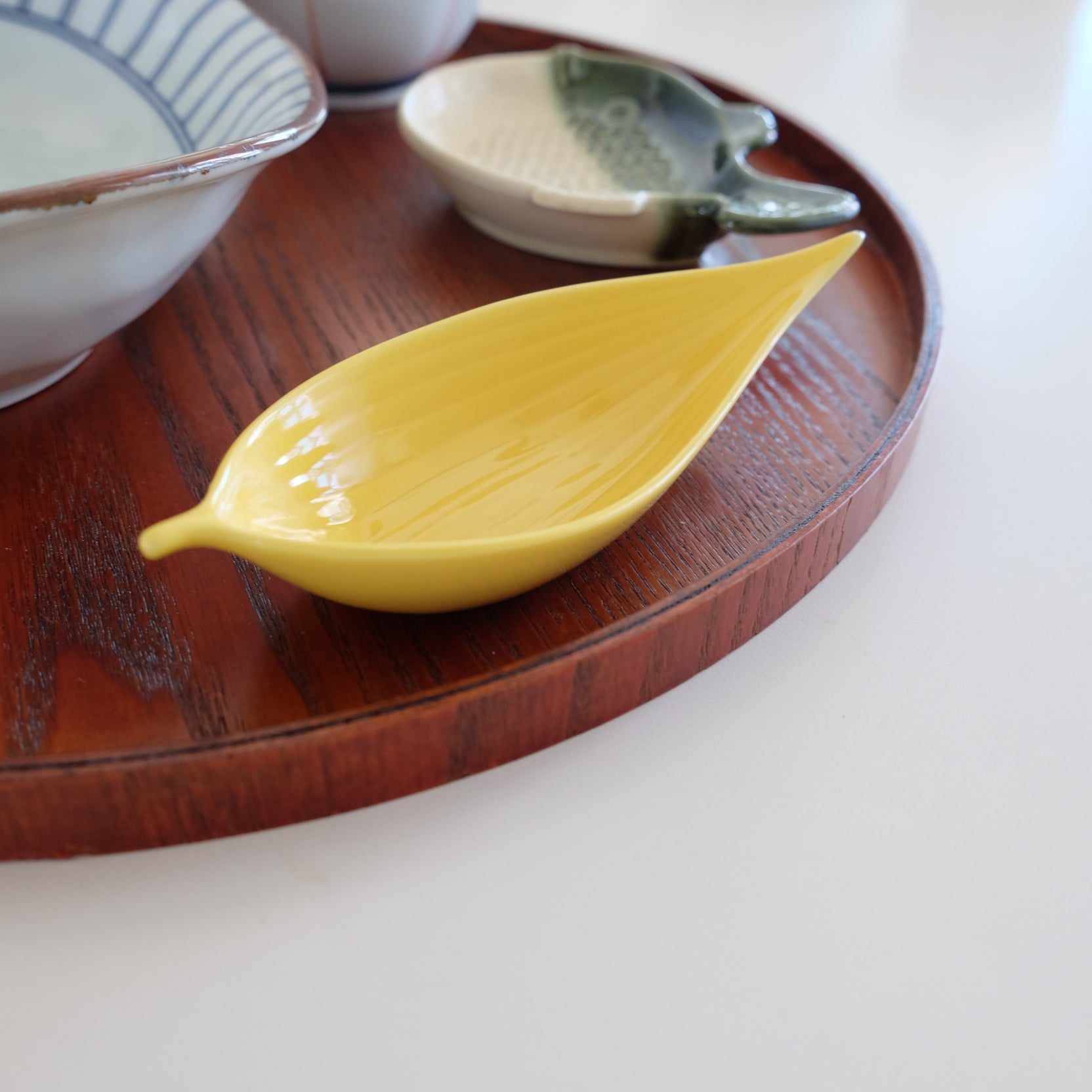 Half Moon Lacquered Wood Tray - Dark Brown