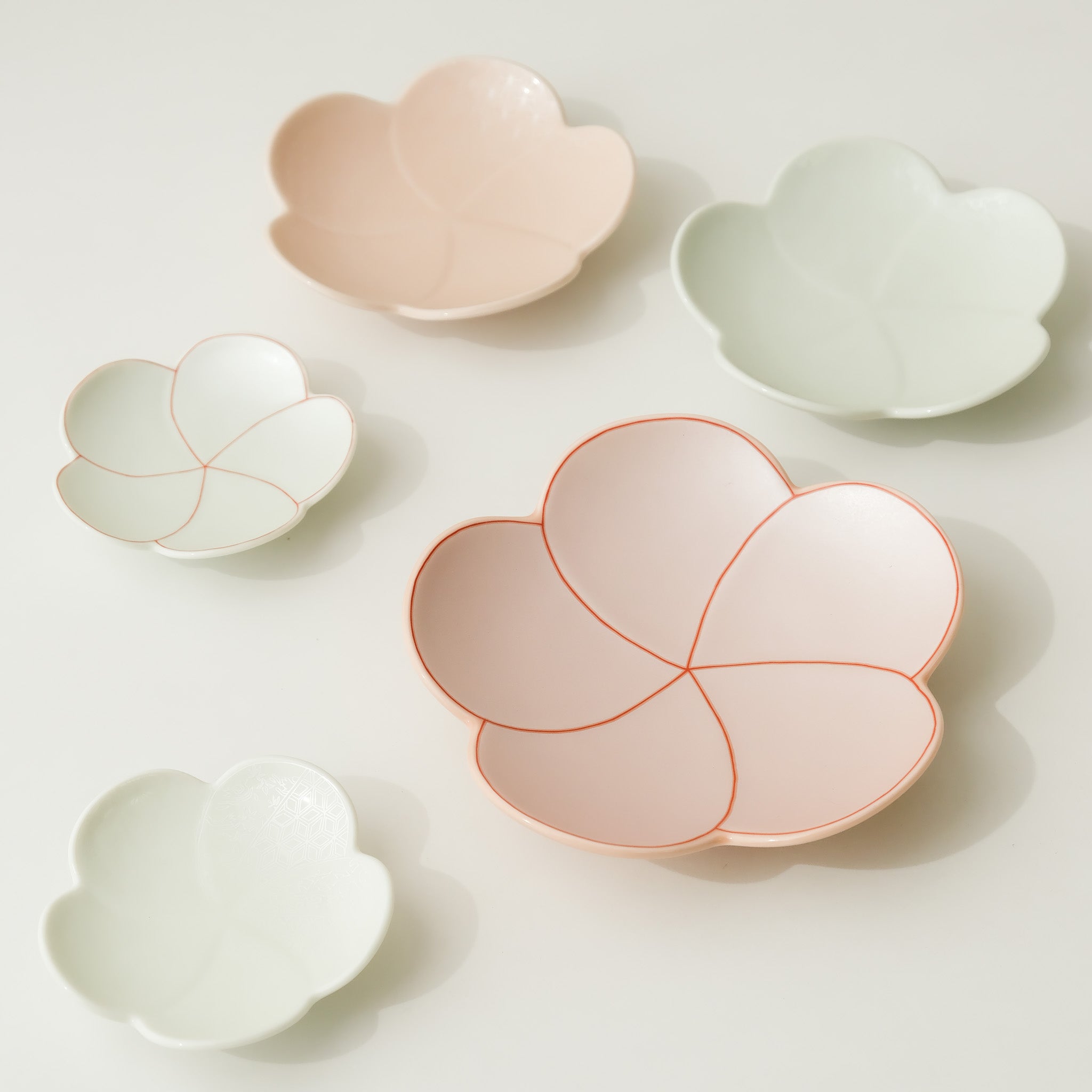 Shobido Honten - Bloom Flower Dish