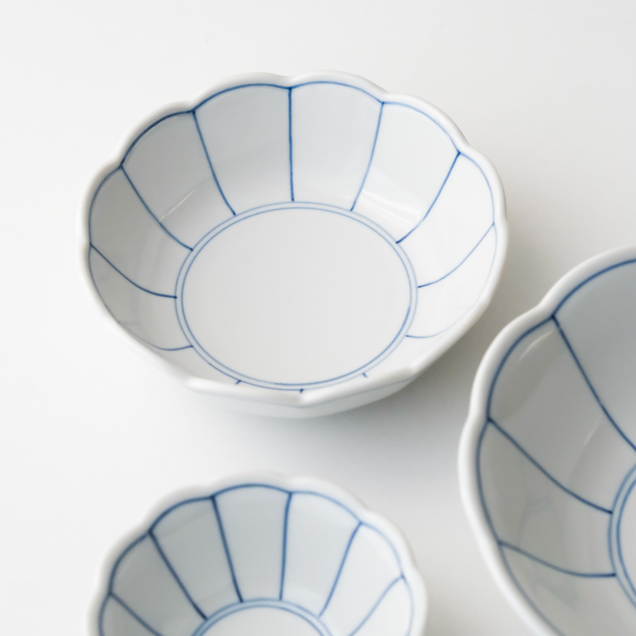 Chrysanthemum Dish (3 Sizes)