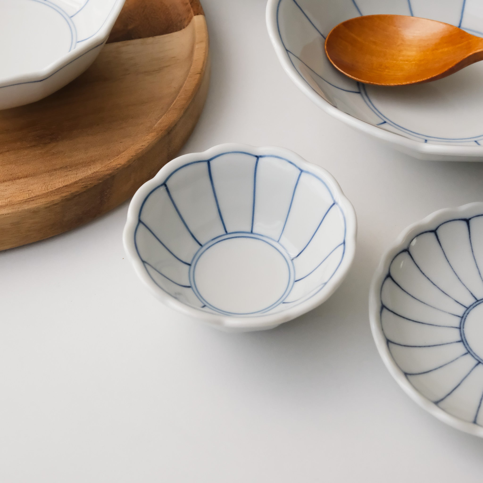 Chrysanthemum Dish (3 Sizes)