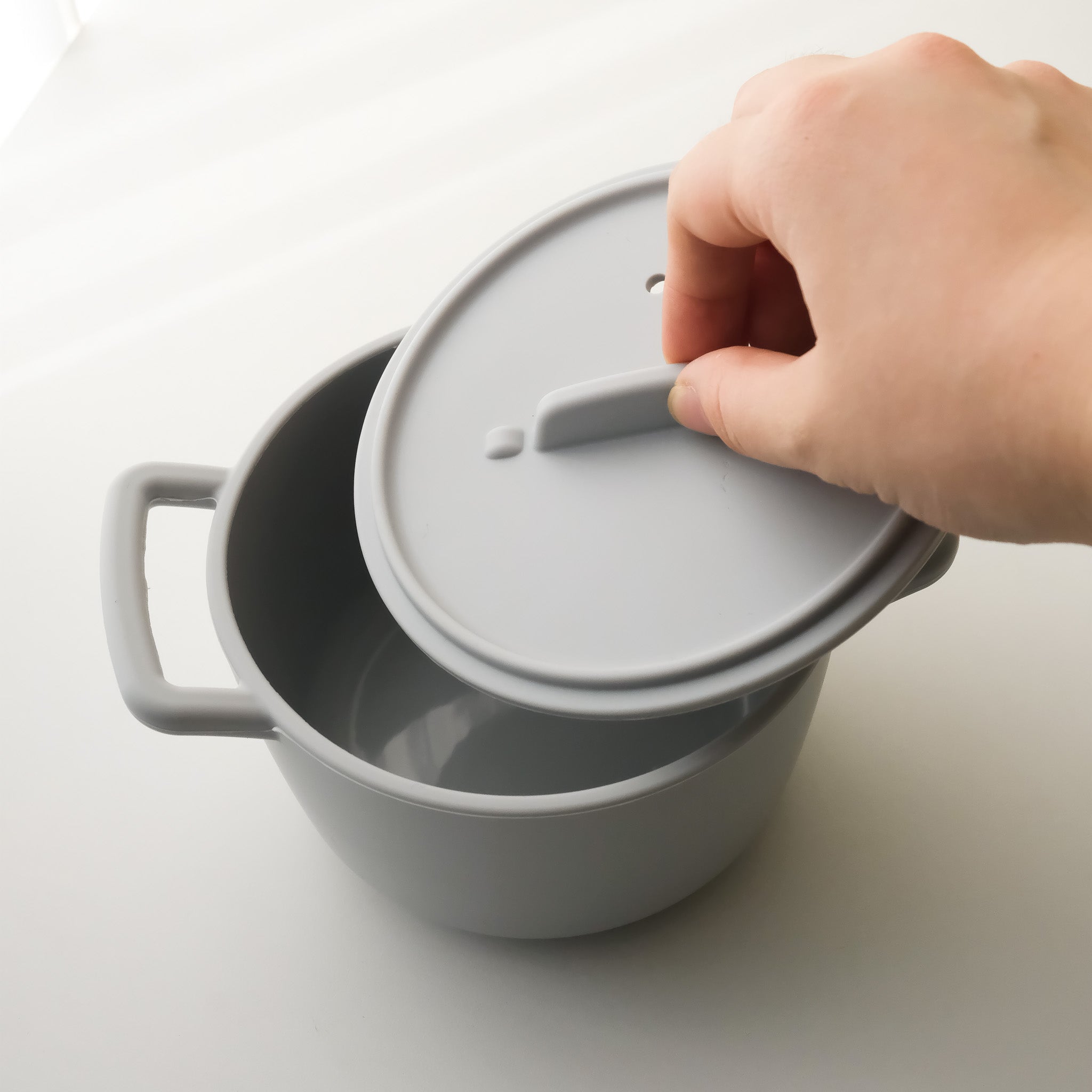 Bien Silicone Steamer Pot (2 Sizes)