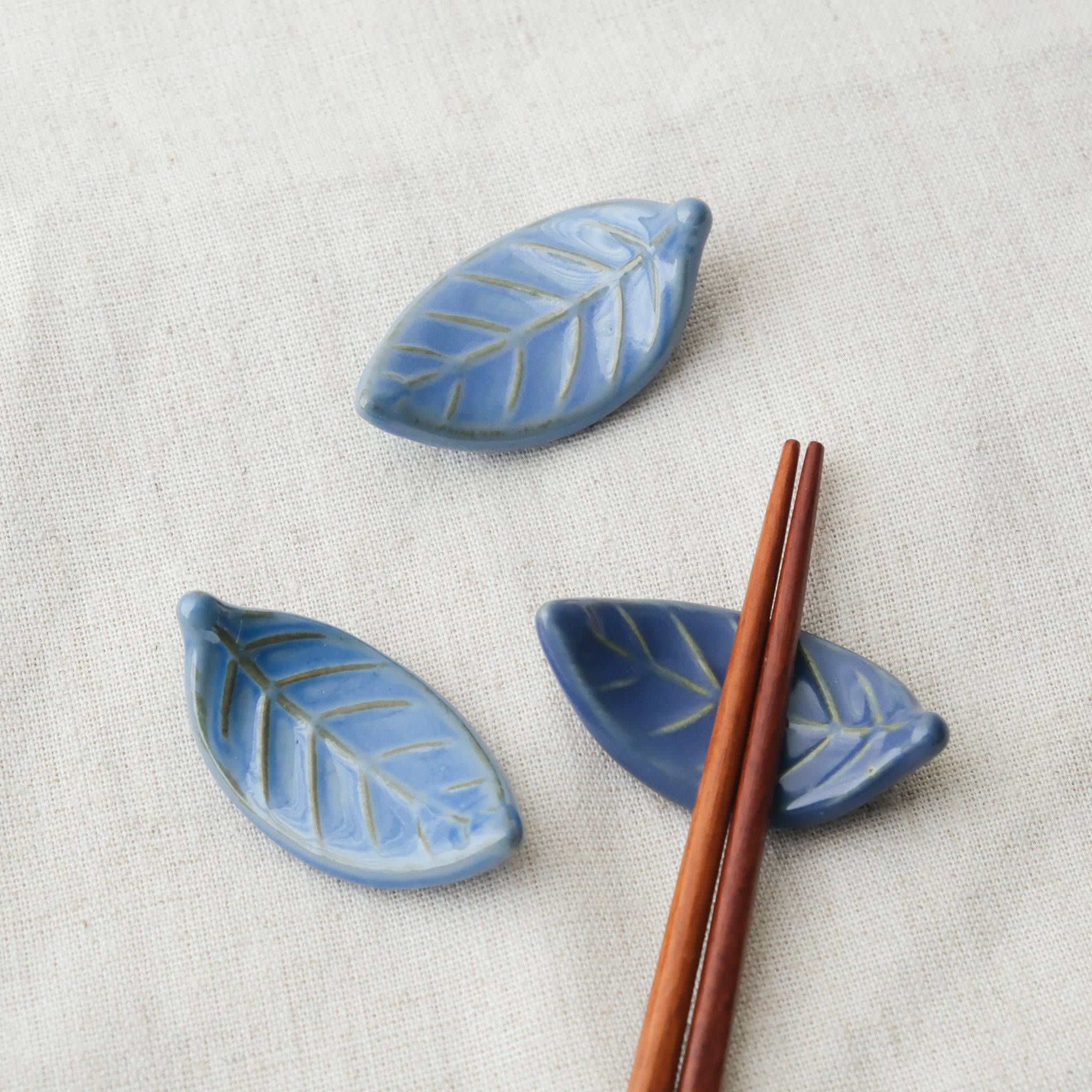 Blue Leaf Chopstick Rest