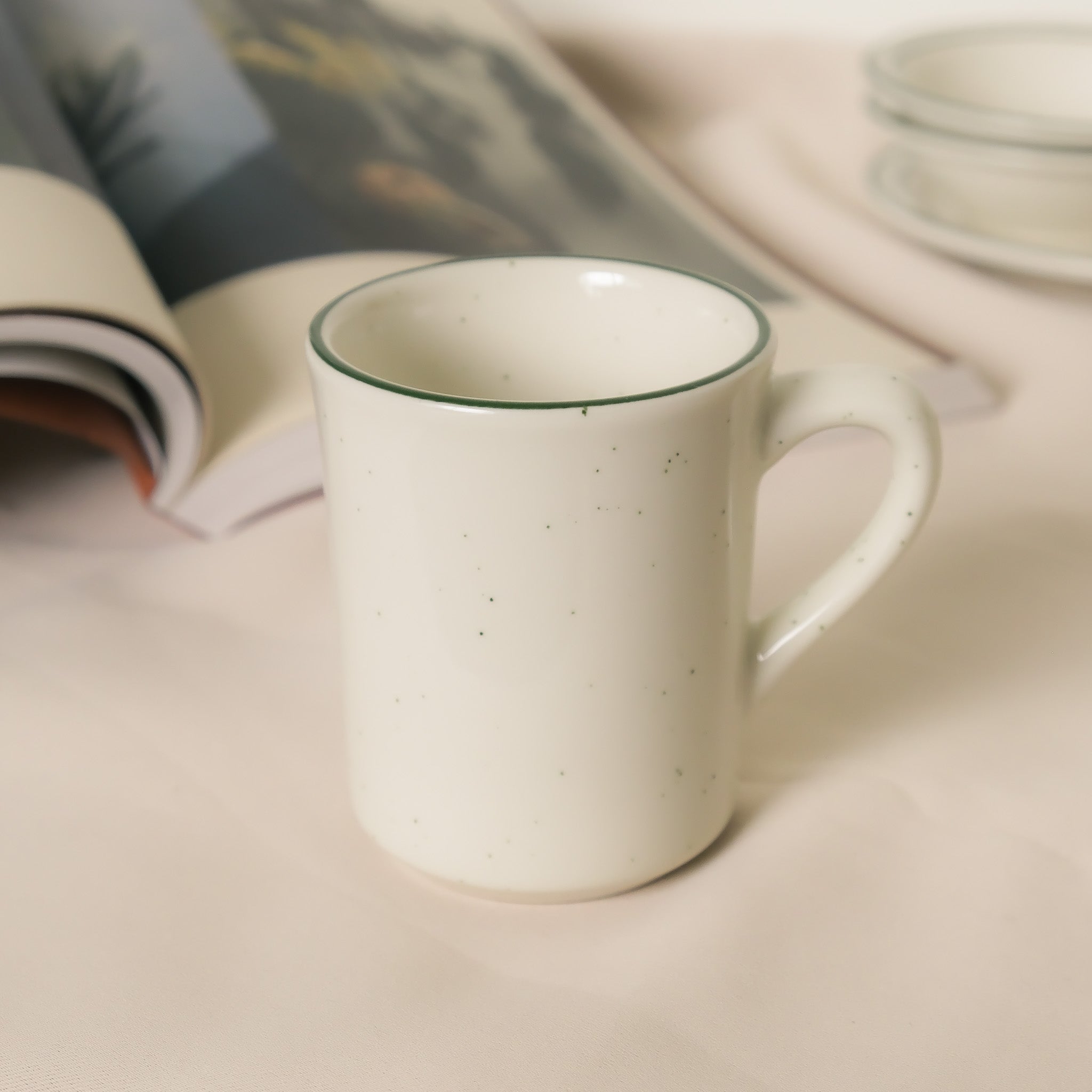 TUXTON Emerald Tiara Mug