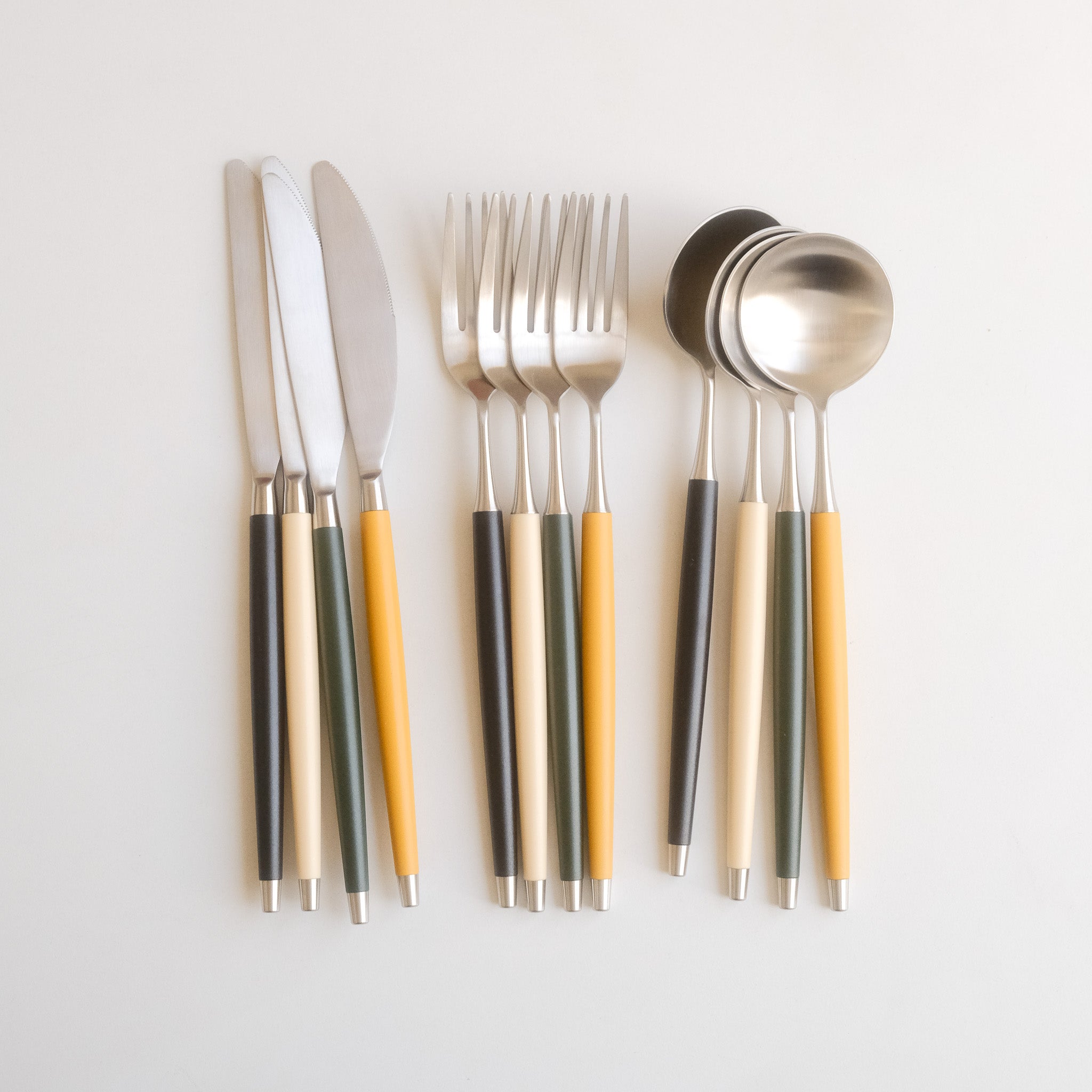 Dustin Dinner Set