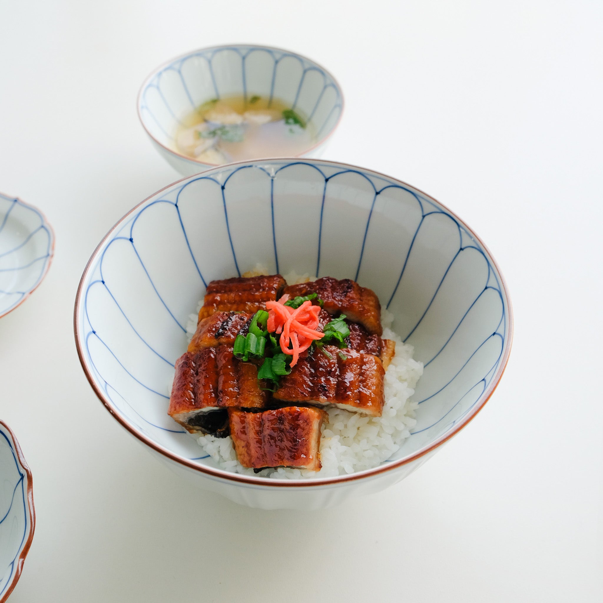 Shobido Honten - Chrysanthemum Bowl (2 sizes)