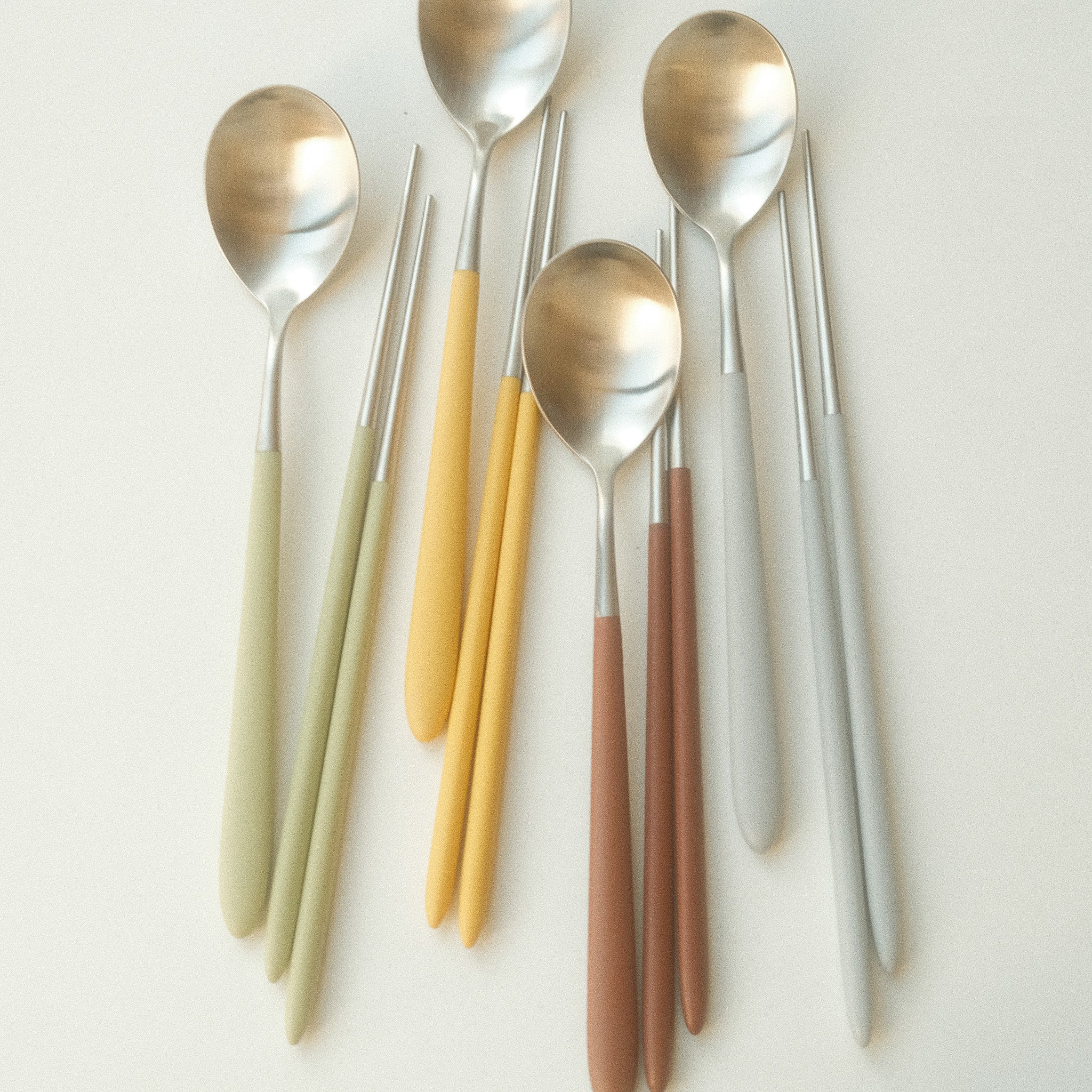 Solid Roma Spoon and Chopsticks Set