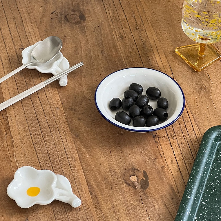 Epok Daisy Spoon and Chopstick Rest