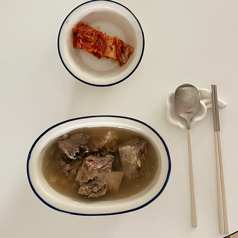 Epok Daisy Spoon and Chopstick Rest