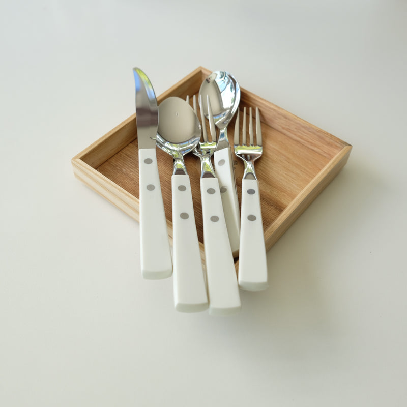 Simple Cutlery (4 Colors)